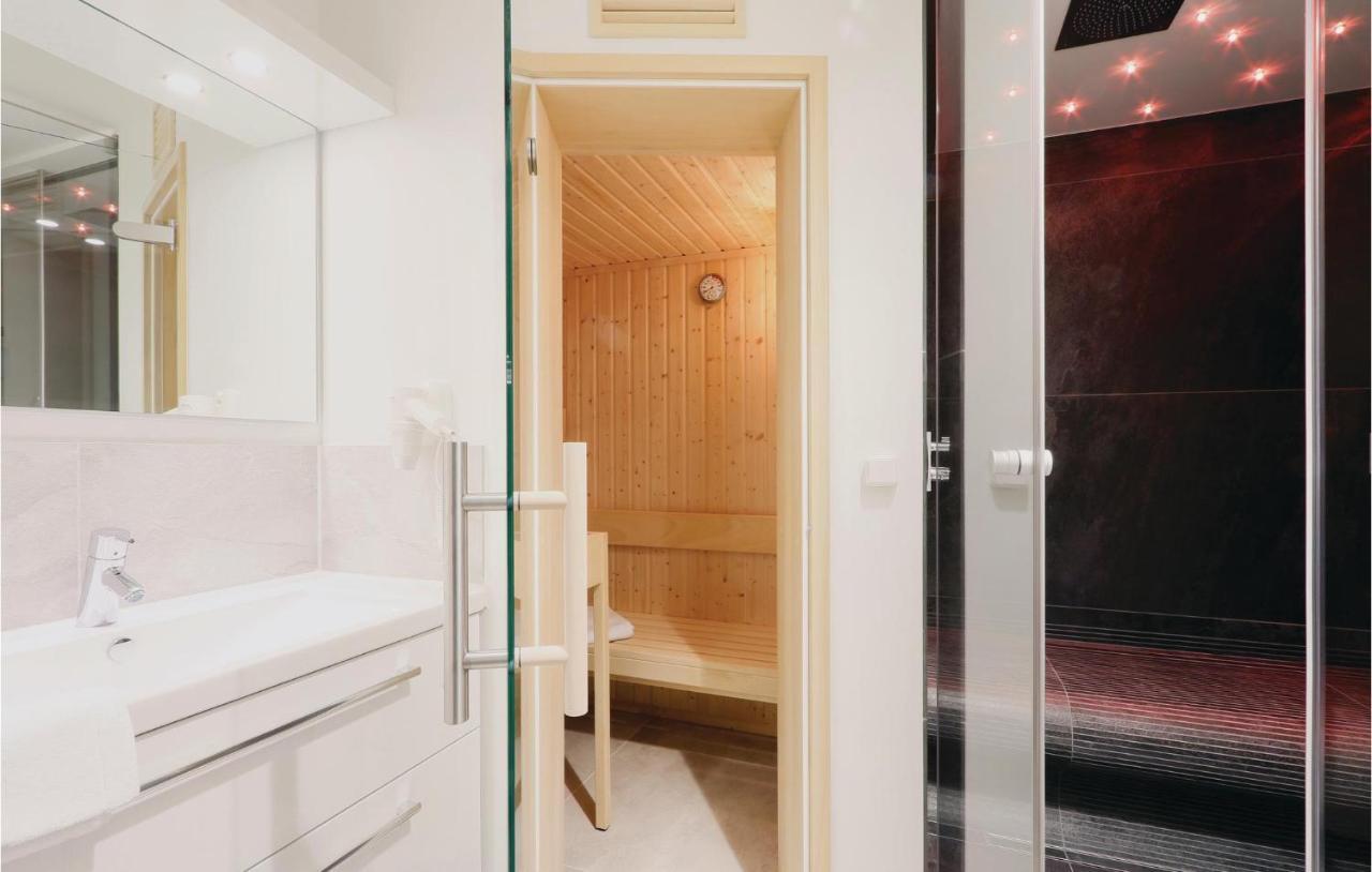 Apartment Amazing In Travemuende With Sauna Lubeck